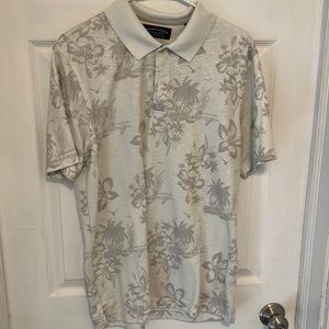 Floral shirt sleeve shirt